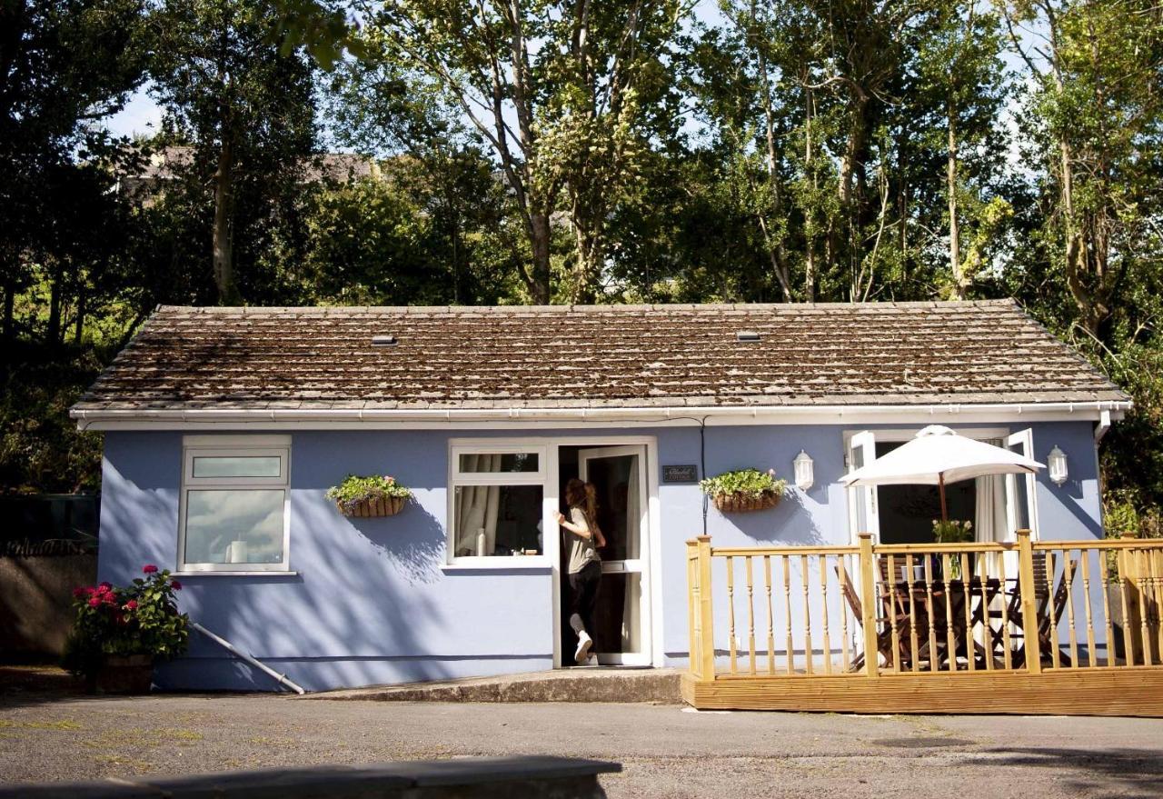 ラネリーBronllys Farm Coastal Self-Cateringアパートメント エクステリア 写真
